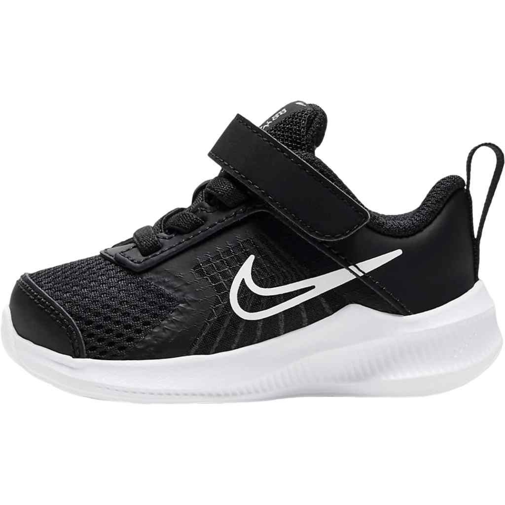 Deportivas Nike Downshifter 11 modelo CZ3967 en color negro/blanco