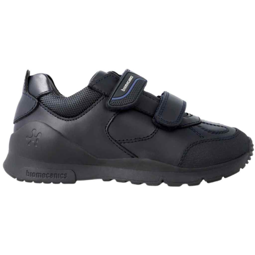 Zapato deportivo Colegial Velcro Biomecanics modelo 211103 en color marino