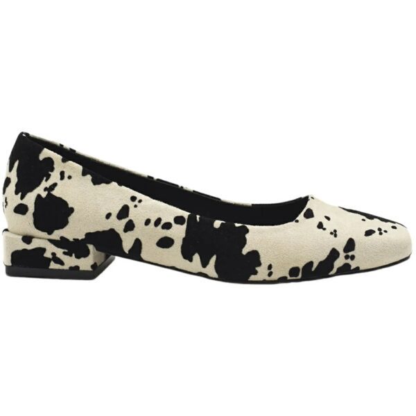 Bailarina Vaca Animal Print Azarey modelo 459H071V en color blanco/negro