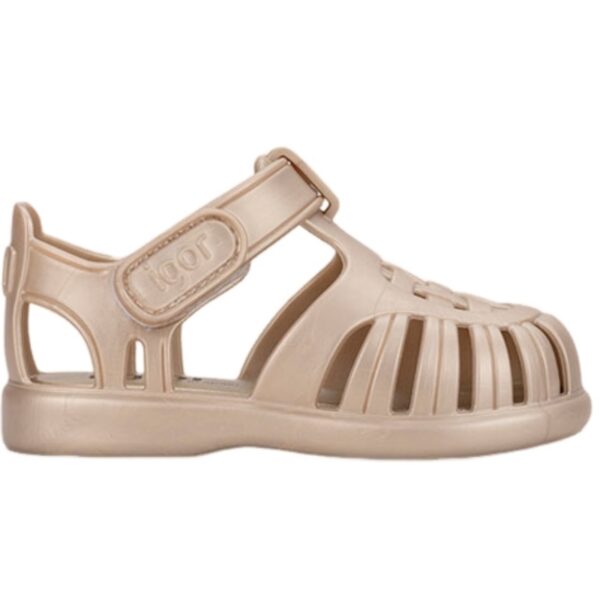 Cangrejera Tobby Metalizada Velcro Igor modelo S10342 en color platino