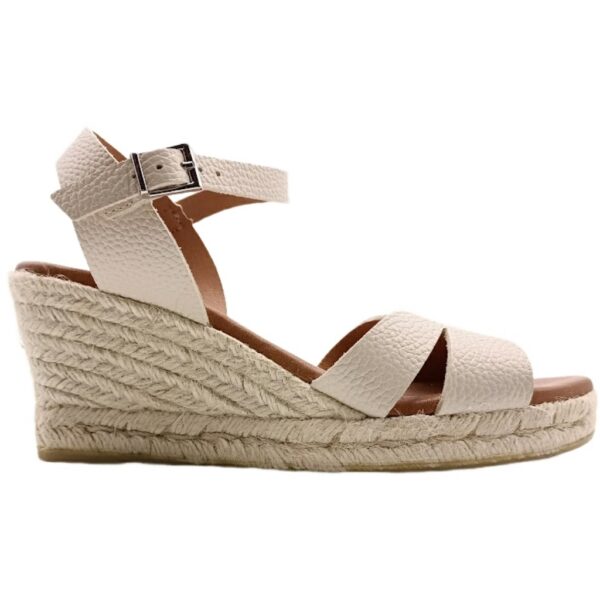 Sandalia de Piel Cruzada con Cuña de Yute modelo 5480 en color hielo