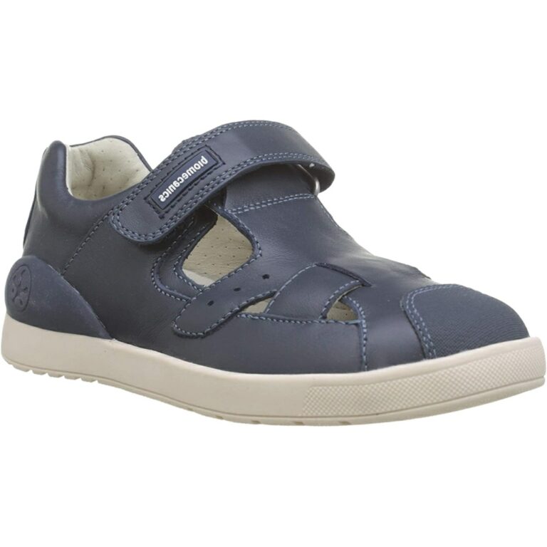 Sandalias Cerradas Biomecanics modelo 182171 en color marino