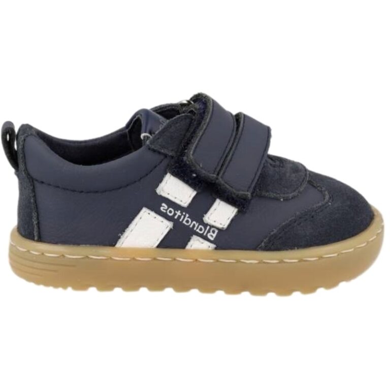 Zapatillas Barefoot Casual Lisboa Blanditos modelo LISBOA en color marino