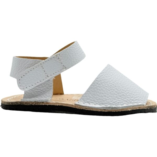 Menorquinas Barefoot de piel velcro De Pablos modelo 50424 en color blanco
