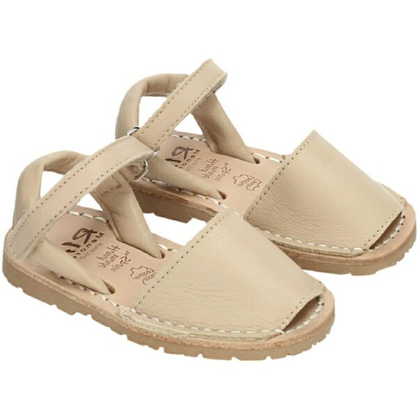 Menorquina de piel con velcro Ria Menorca modelo 20090 VELVET en color playa
