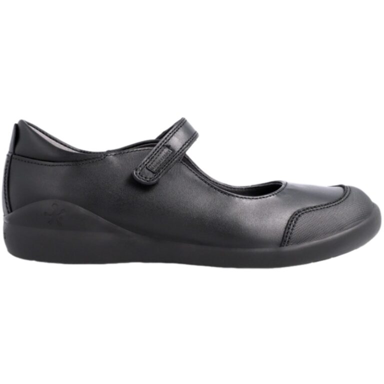 Merceditas Niña Colegial Refuerzo Biomecanics modelo 181121 en color negro