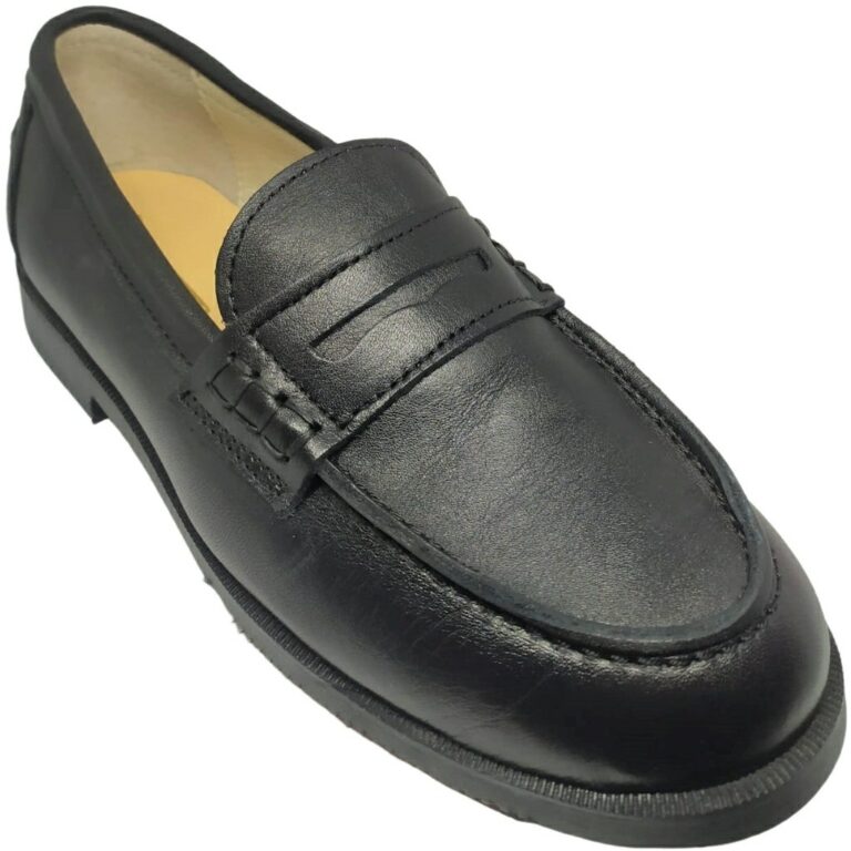 Mocasín Colegial Piel modelo 6282-N en color negro